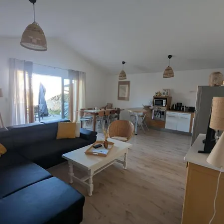 بيت للعطل Chez Louise & Basile جارد سور مير