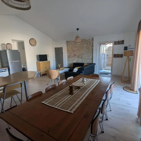 Chez Louise & Basile * جارد سور مير