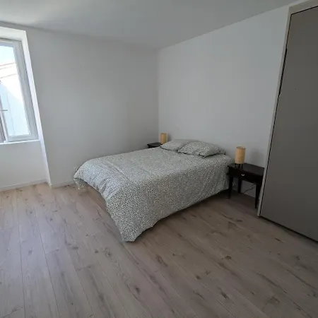 Chez Louise & Basile Holiday home *