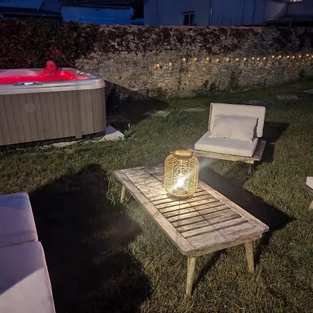 بيت للعطل Chez Louise & Basile *